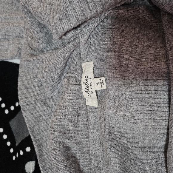 Gray Ribbed Knit Sweater Set - Picture 3 of 4